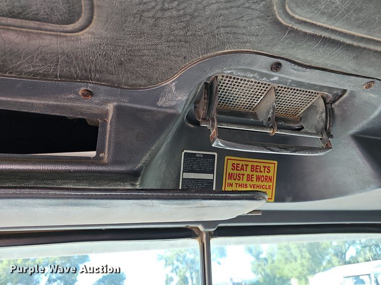 image for item DN8568 1995 Mack RD690S  water truck