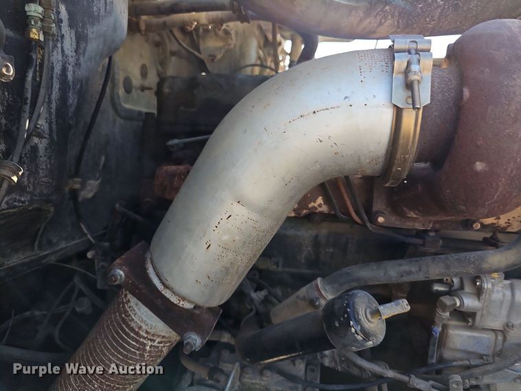 image for item DN8568 1995 Mack RD690S  water truck