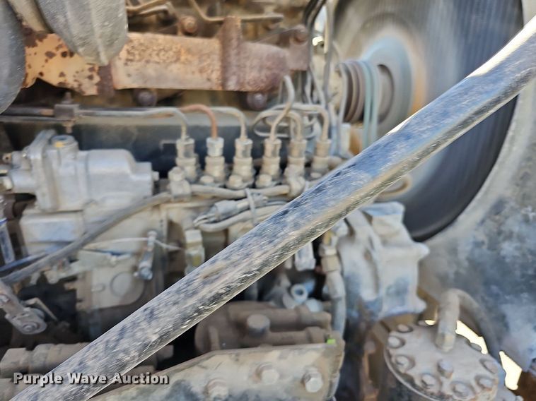 image for item DN8568 1995 Mack RD690S  water truck