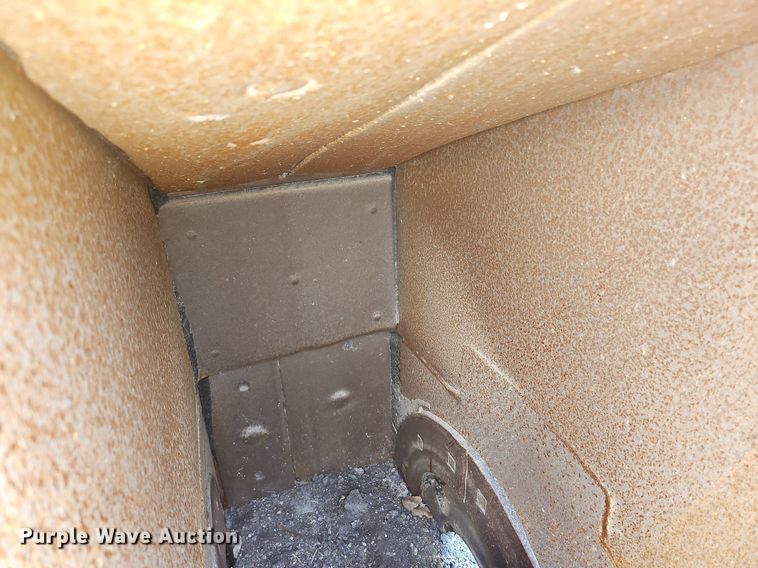 image for item DN8570 1987 Cedarapids 20  roller bearing hammermill