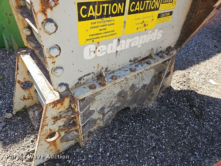 image for item DN8570 1987 Cedarapids 20  roller bearing hammermill