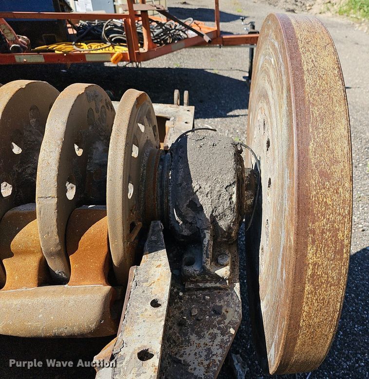 image for item DN8570 1987 Cedarapids 20  roller bearing hammermill