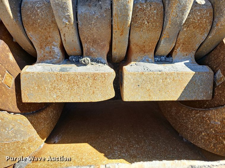 image for item DN8570 1987 Cedarapids 20  roller bearing hammermill