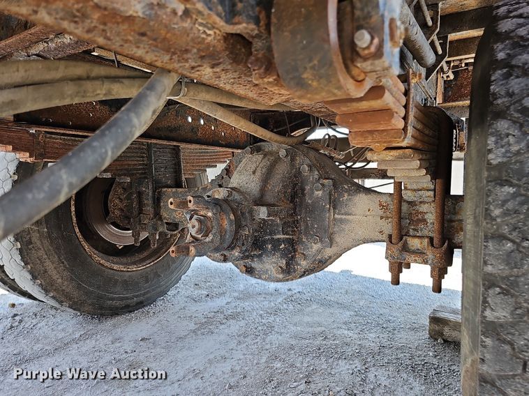 image for item DO2865 2003 Ford F650 Super Duty XLT  dump truck