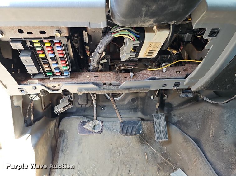 image for item DO2865 2003 Ford F650 Super Duty XLT  dump truck