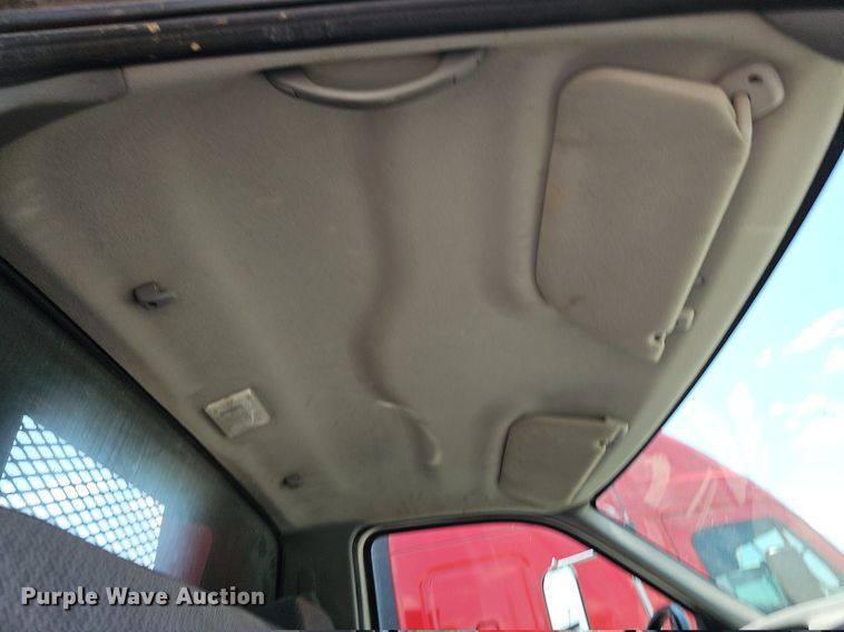 image for item DO2865 2003 Ford F650 Super Duty XLT  dump truck