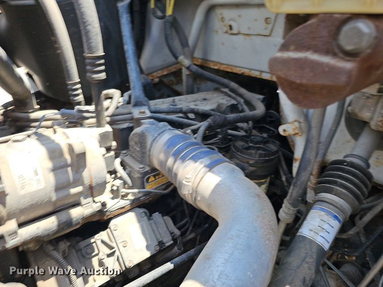 image for item DO2865 2003 Ford F650 Super Duty XLT  dump truck