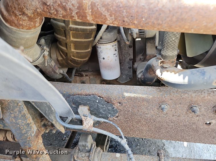 image for item DO2865 2003 Ford F650 Super Duty XLT  dump truck