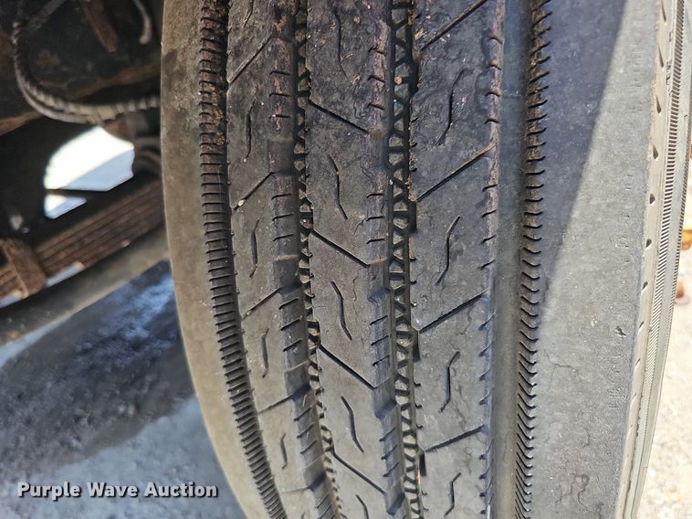 image for item DO2865 2003 Ford F650 Super Duty XLT  dump truck