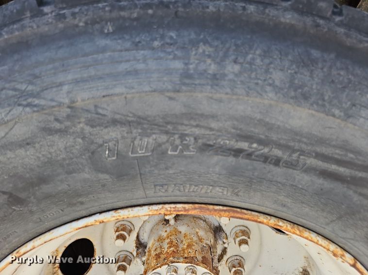 image for item DO2865 2003 Ford F650 Super Duty XLT  dump truck