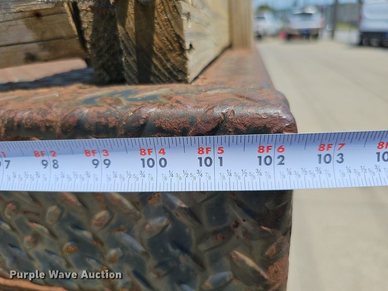 image for item DO2866 2005 Ford F750 Super Duty XL  flatbed truck