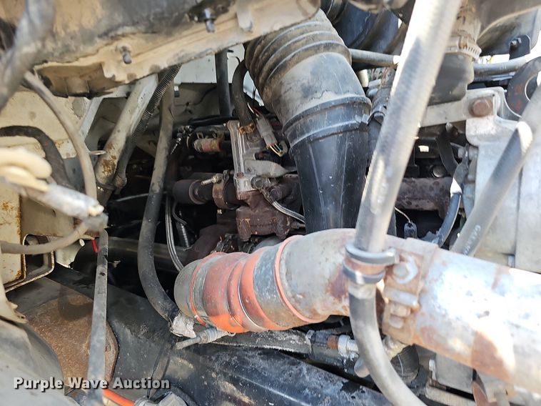 image for item DO2866 2005 Ford F750 Super Duty XL  flatbed truck