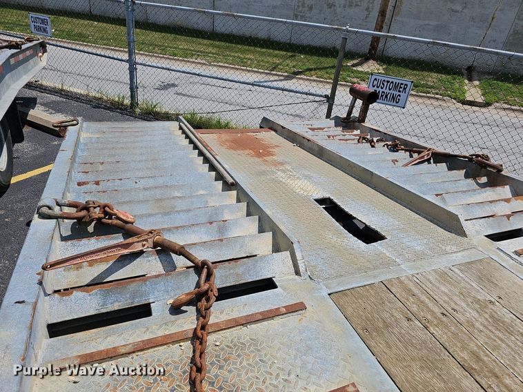 image for item DO2867 2006 Phelan 12TTA  equipment trailer