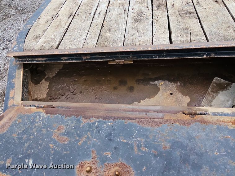 image for item DO2906 2014 Towmaster Trailers TC-14D  equipment trailer