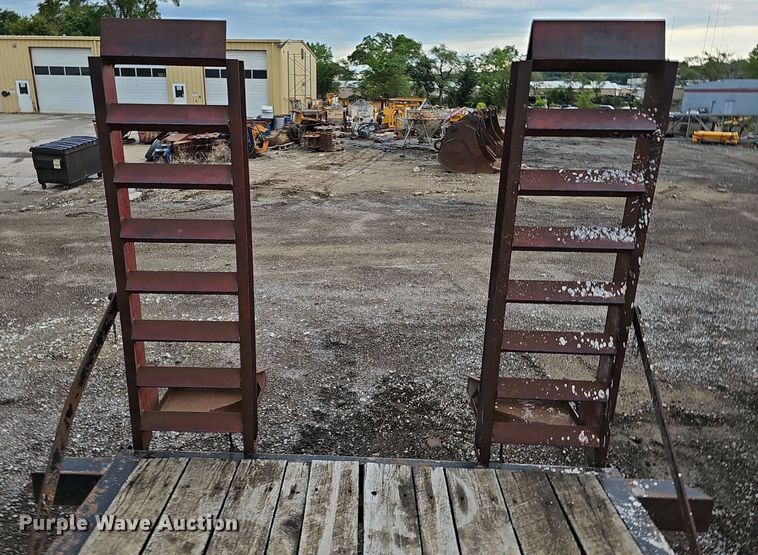 image for item DO2906 2014 Towmaster Trailers TC-14D  equipment trailer