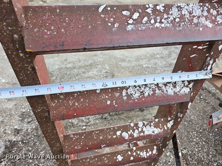 image for item DO2906 2014 Towmaster Trailers TC-14D  equipment trailer