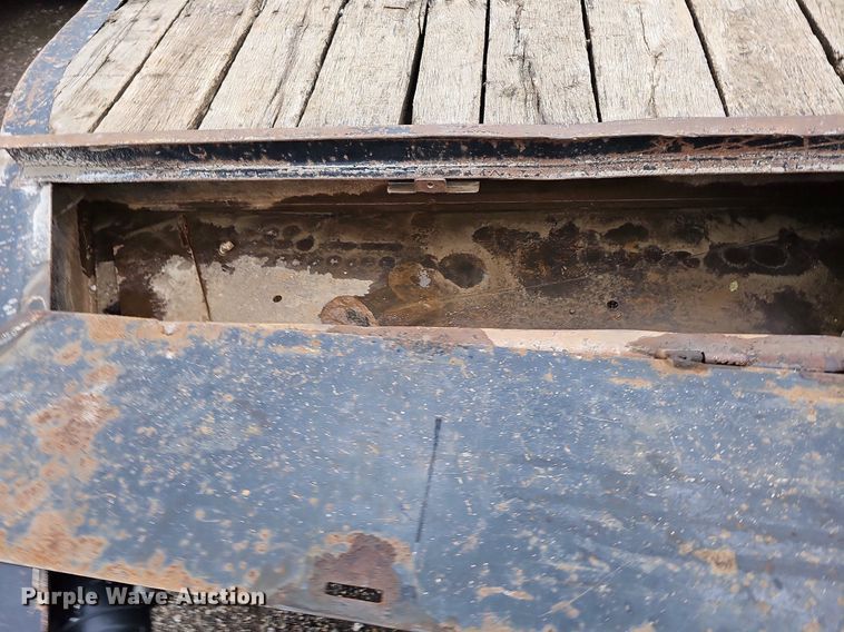 image for item DO2907 2012 Towmaster Trailer TC-14D  equipment trailer