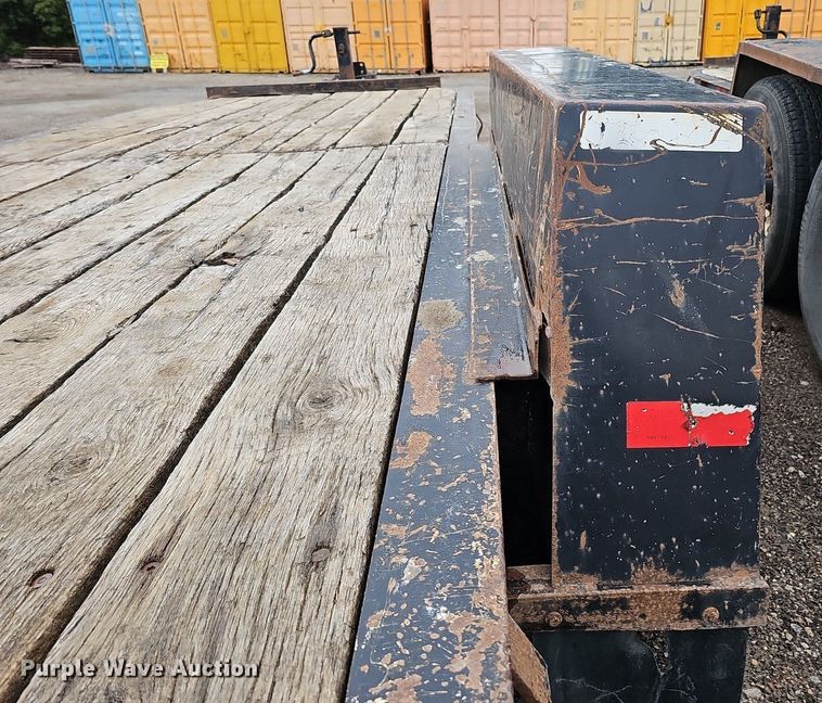 image for item DO2907 2012 Towmaster Trailer TC-14D  equipment trailer