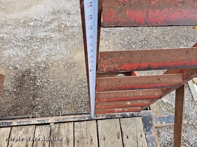 image for item DO2907 2012 Towmaster Trailer TC-14D  equipment trailer