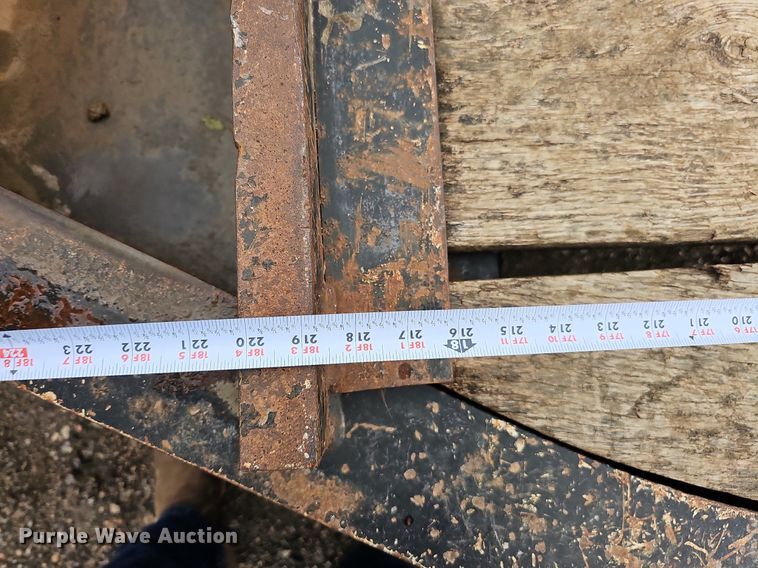 image for item DO2907 2012 Towmaster Trailer TC-14D  equipment trailer