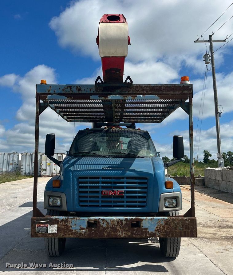 image for item DP0534 2007 GMC C7500  bucket truck