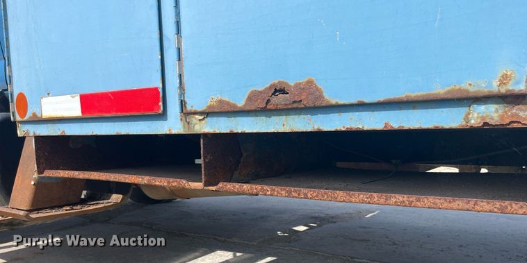 image for item DP0534 2007 GMC C7500  bucket truck