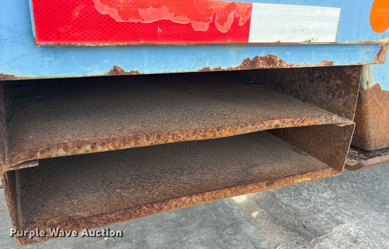 image for item DP0534 2007 GMC C7500  bucket truck