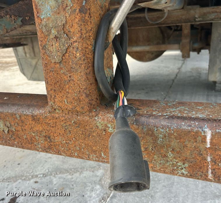 image for item DP0534 2007 GMC C7500  bucket truck