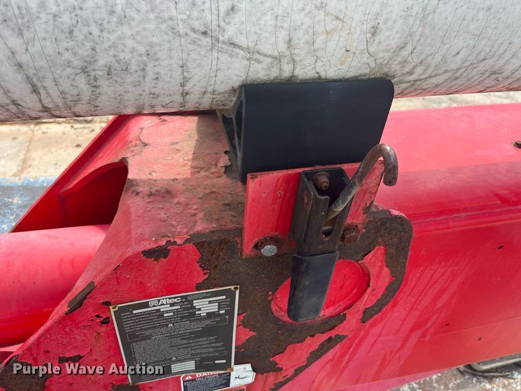 image for item DP0534 2007 GMC C7500  bucket truck