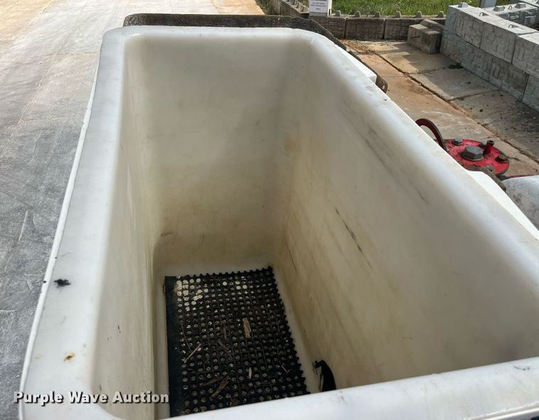 image for item DP0534 2007 GMC C7500  bucket truck