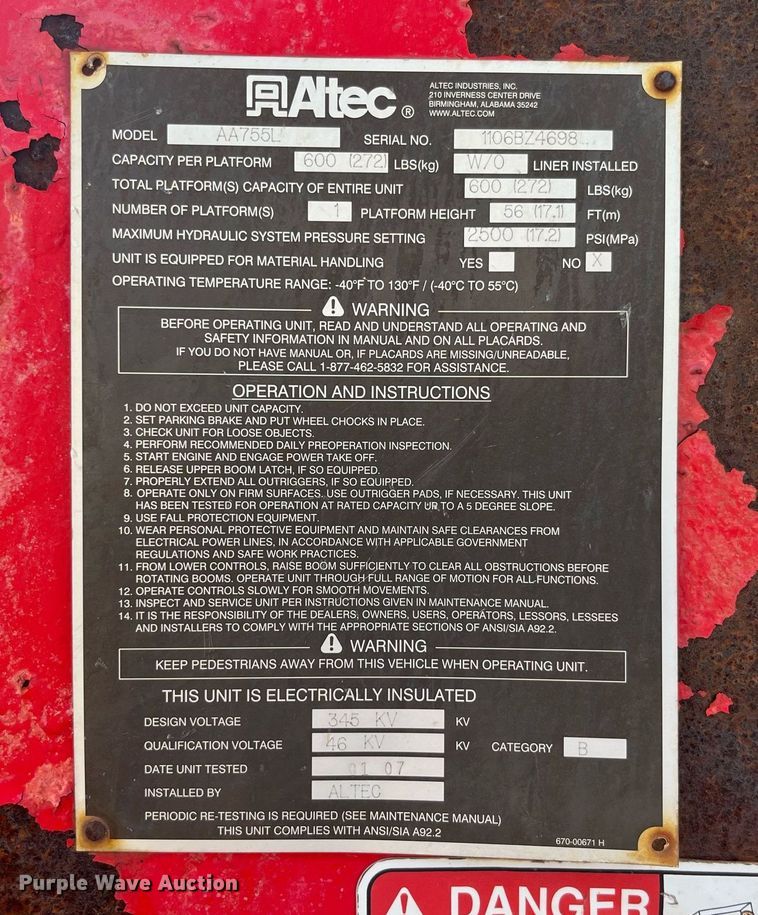 image for item DP0534 2007 GMC C7500  bucket truck