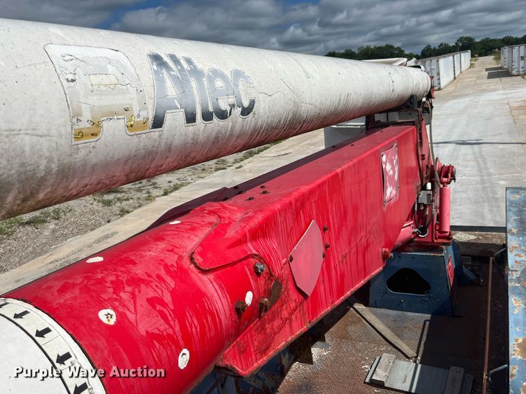 image for item DP0534 2007 GMC C7500  bucket truck