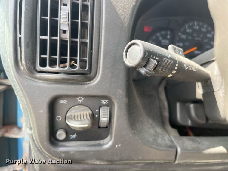 image for item DP0534 2007 GMC C7500  bucket truck