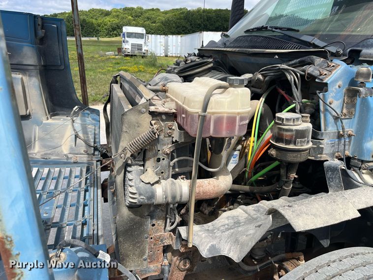 image for item DP0534 2007 GMC C7500  bucket truck