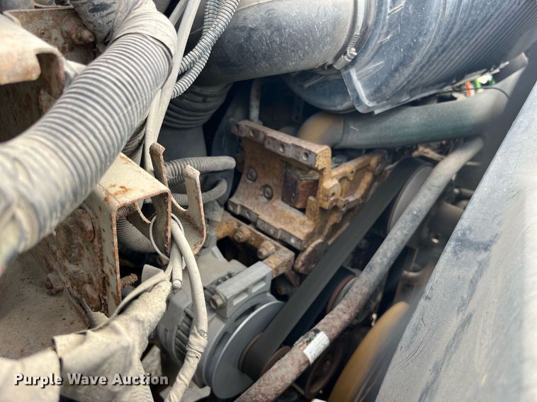 image for item DP0534 2007 GMC C7500  bucket truck