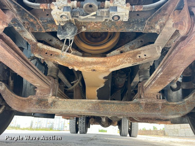 image for item DP0534 2007 GMC C7500  bucket truck