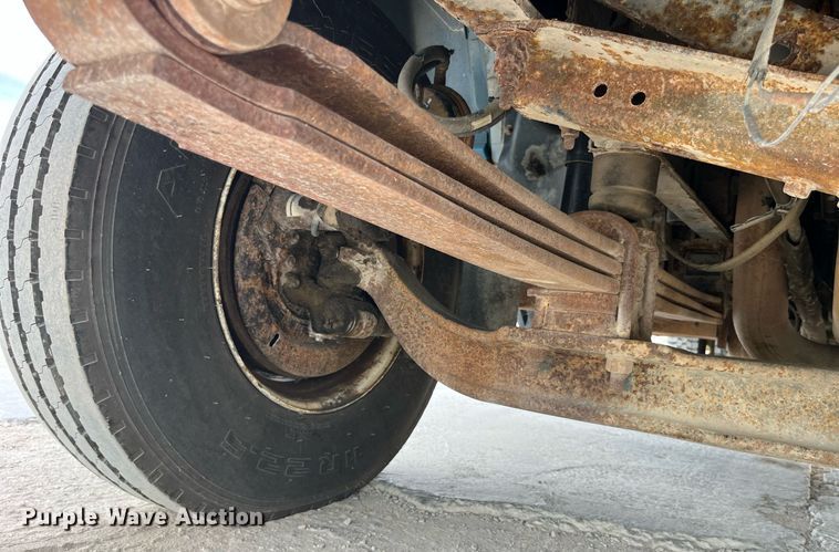 image for item DP0534 2007 GMC C7500  bucket truck