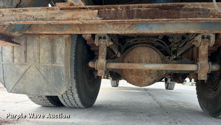 image for item DP0534 2007 GMC C7500  bucket truck