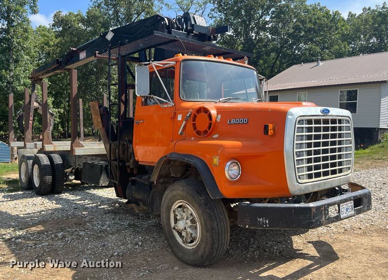 image for item DP0538 1987 Ford L8000  log loader truck