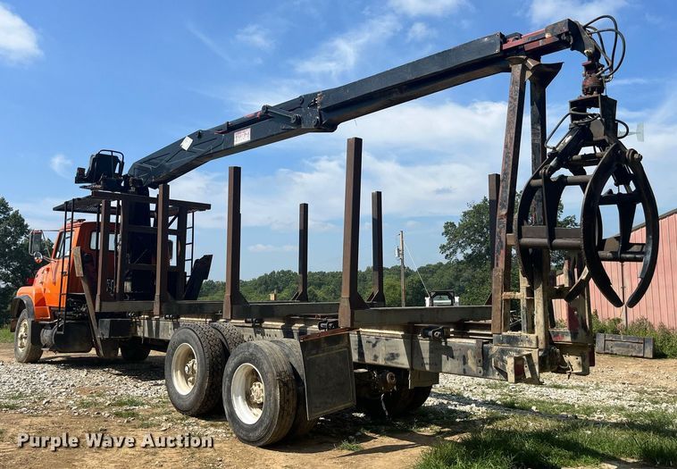 image for item DP0538 1987 Ford L8000  log loader truck