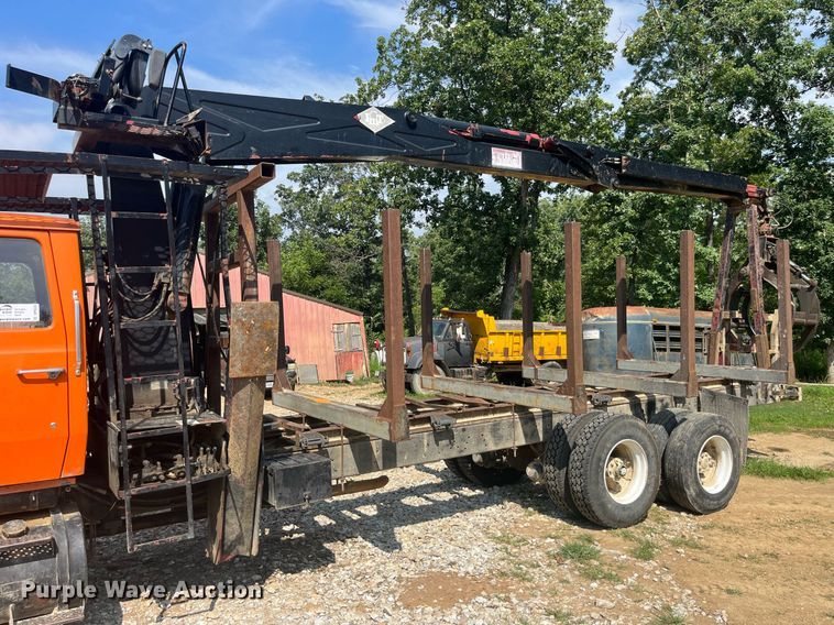 image for item DP0538 1987 Ford L8000  log loader truck