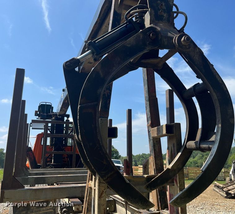 image for item DP0538 1987 Ford L8000  log loader truck