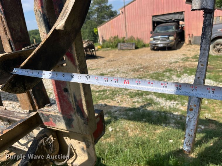 image for item DP0538 1987 Ford L8000  log loader truck