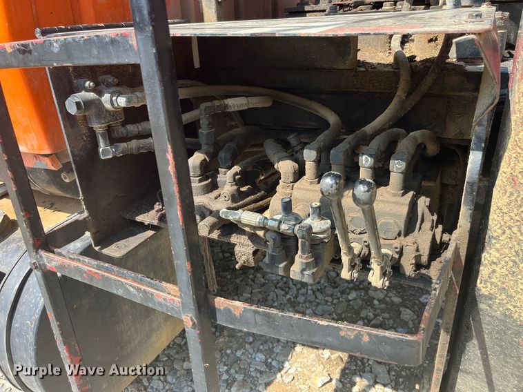 image for item DP0538 1987 Ford L8000  log loader truck