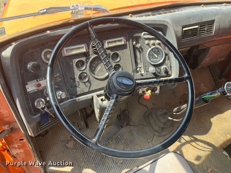 image for item DP0538 1987 Ford L8000  log loader truck