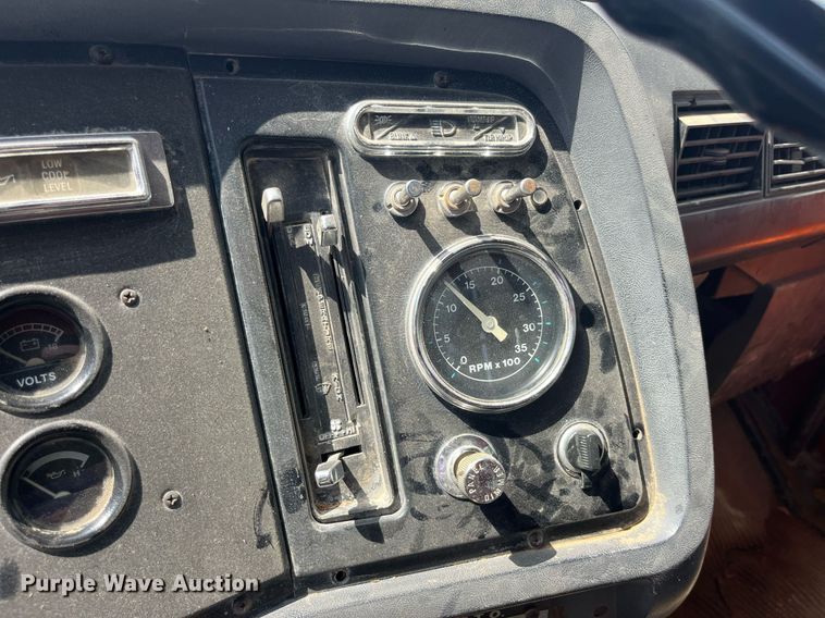 image for item DP0538 1987 Ford L8000  log loader truck