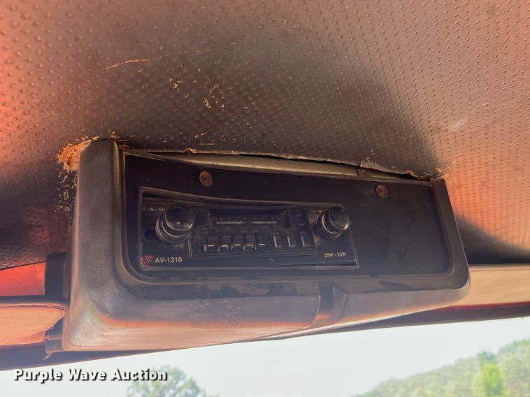 image for item DP0538 1987 Ford L8000  log loader truck