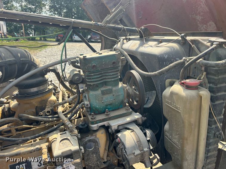 image for item DP0538 1987 Ford L8000  log loader truck