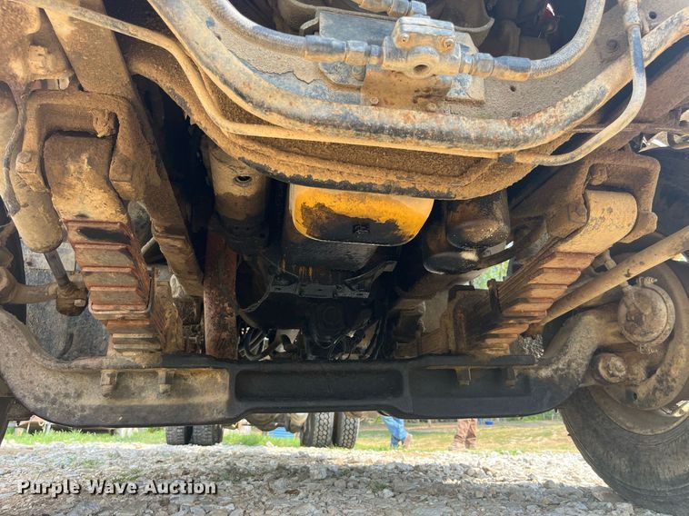 image for item DP0538 1987 Ford L8000  log loader truck