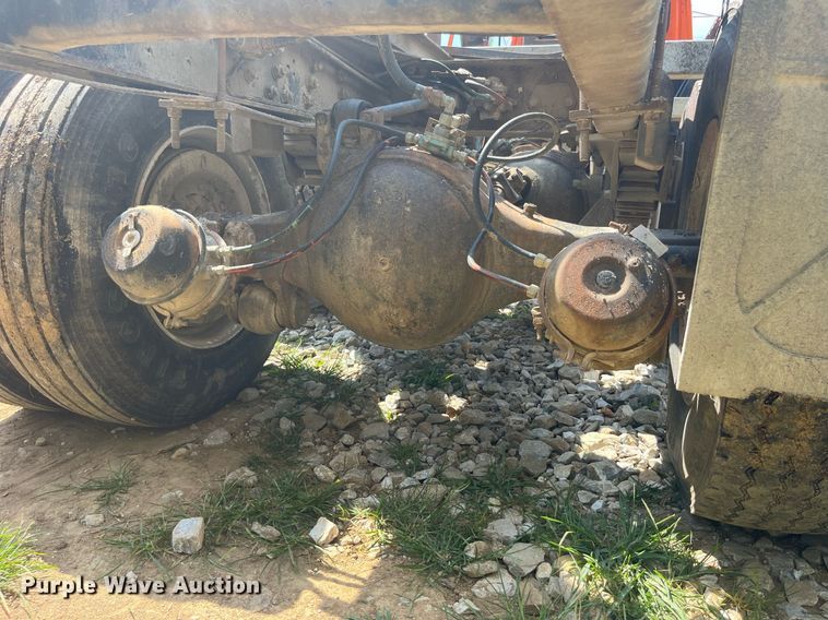 image for item DP0538 1987 Ford L8000  log loader truck